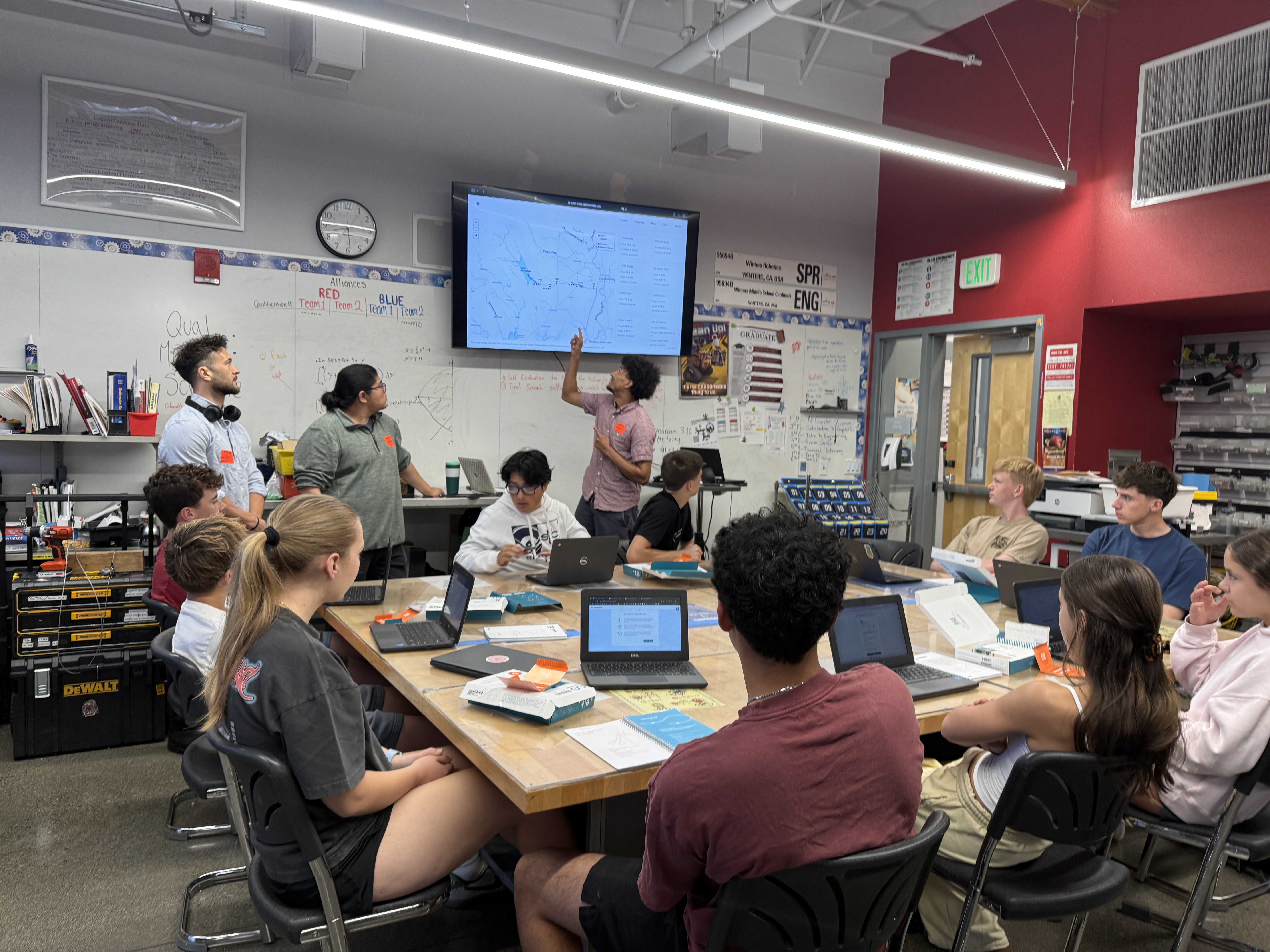 workshop-students.jpg
